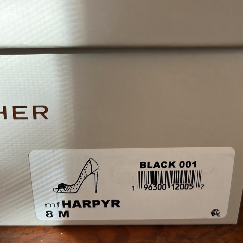 NWT Marc Fisher Harpy Studded Platform Stiletto Pump, Black Size 8 - Picture 7 of 7